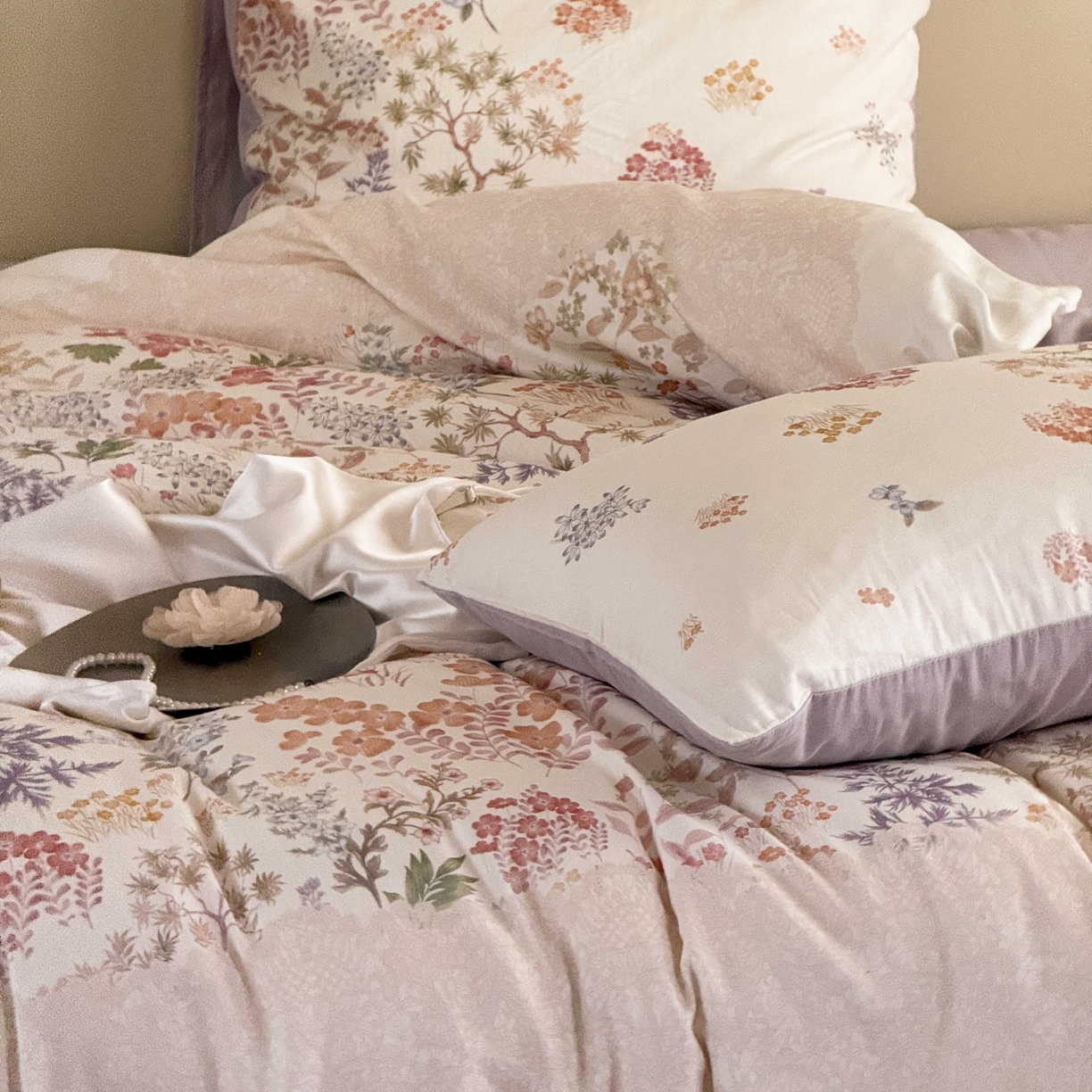 91家纺网 家纺一手货源 找家纺 窝米 2025新款全棉纯棉双层纱大版印花花卉四件套-第一组 弥初