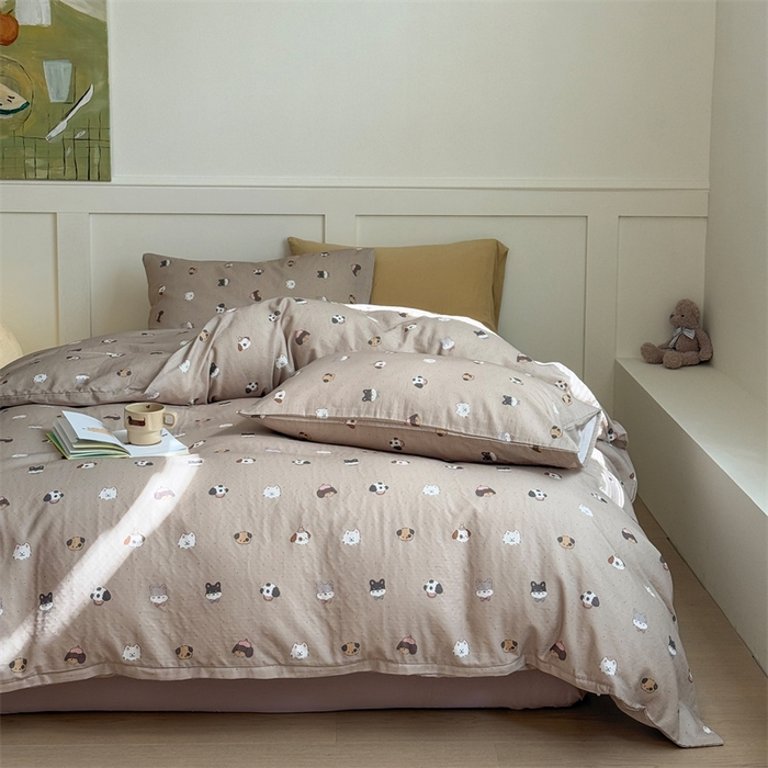 91家纺网 家纺一手货源 找家纺 2025新品全棉A类双层纱卡通风系列四件套 狗狗家族