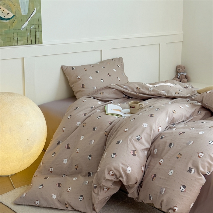 91家纺网 家纺一手货源 找家纺 2025新品全棉A类双层纱卡通风系列四件套 狗狗家族