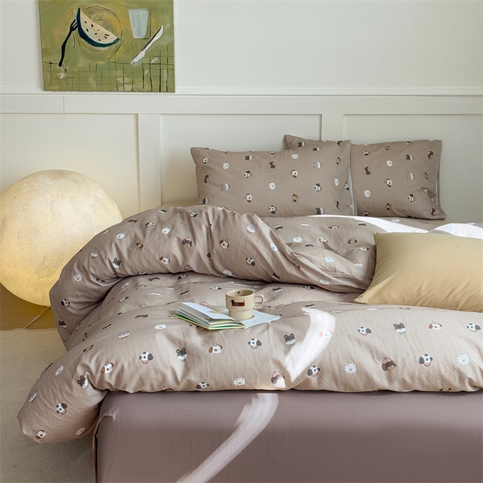 91家纺网 家纺一手货源 找家纺 2025新品全棉A类双层纱卡通风系列四件套 狗狗家族