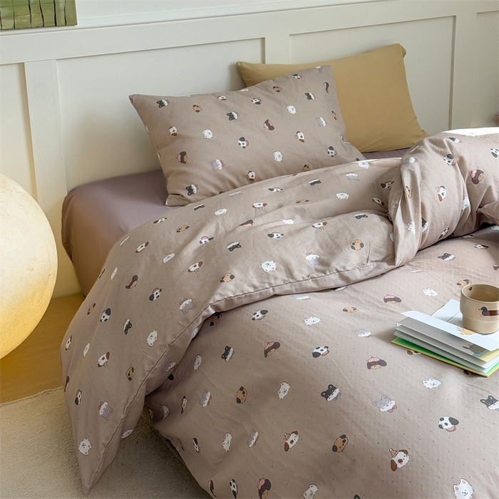 91家纺网 家纺一手货源 找家纺 2025新品全棉A类双层纱卡通风系列四件套 狗狗家族