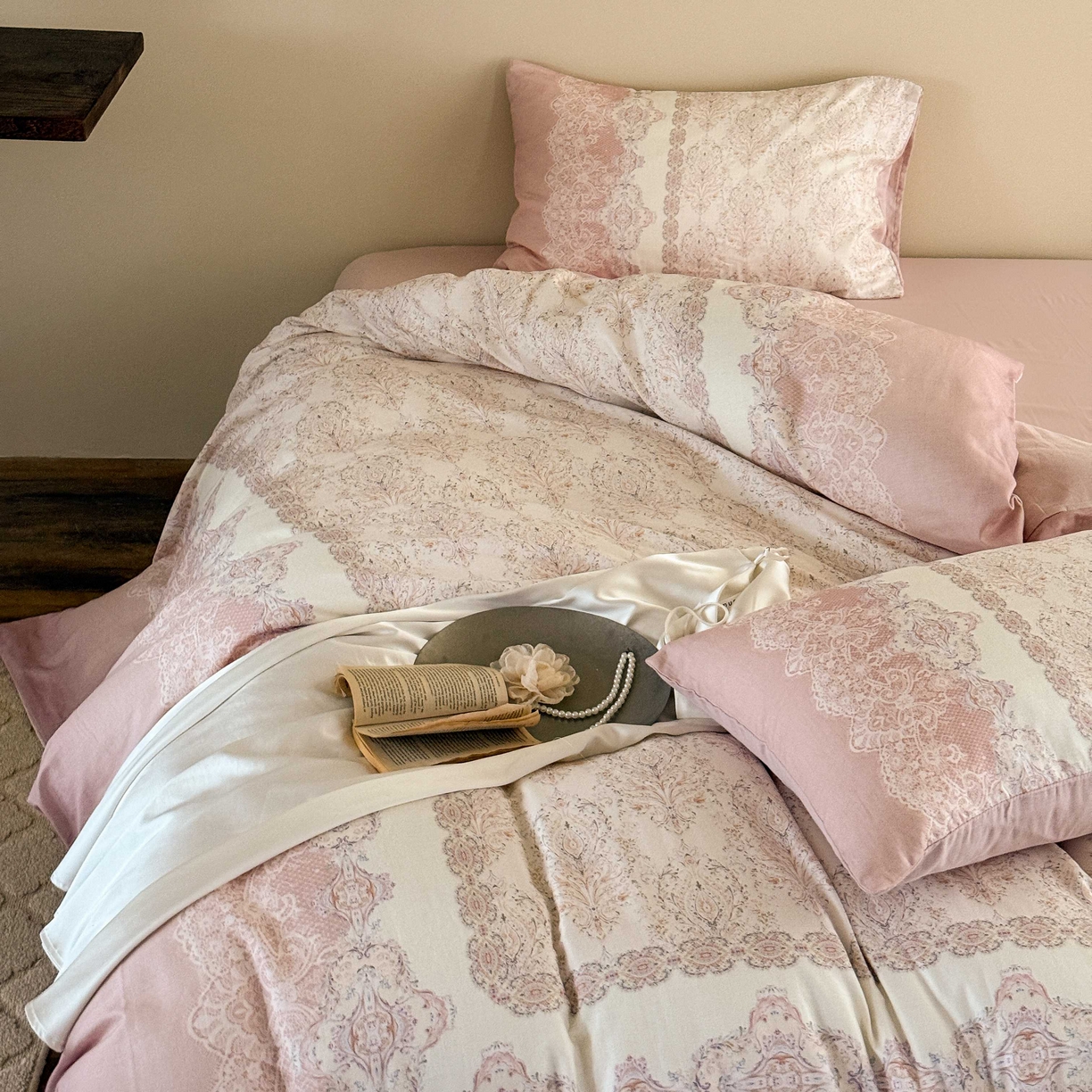 91家纺网 家纺一手货源 找家纺 窝米 2025新款全棉纯棉双层纱大版印花花卉四件套-第一组 云缦