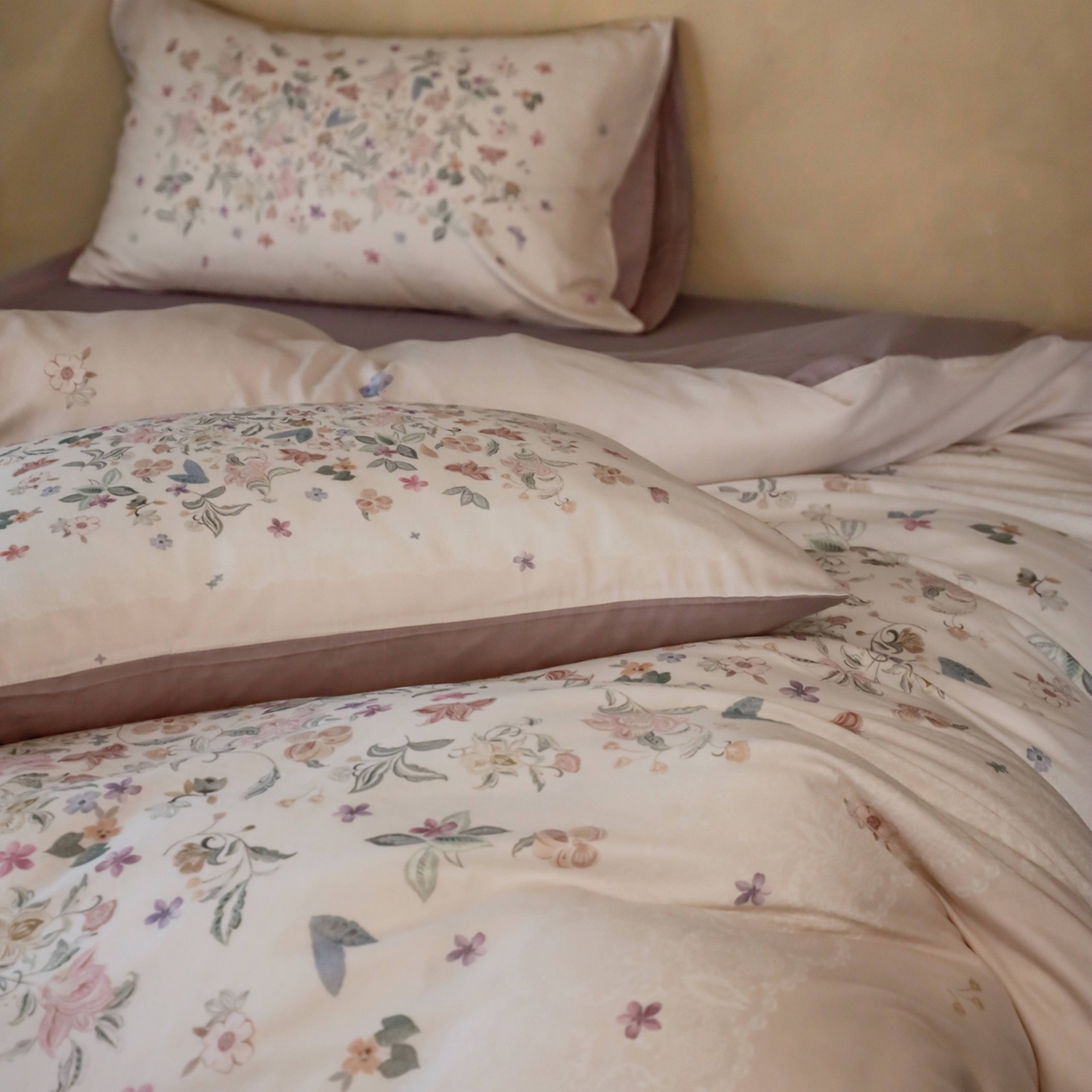 91家纺网 家纺一手货源 找家纺 （总）窝米 2025新款全棉纯棉双层纱大版印花花卉四件套-第二组