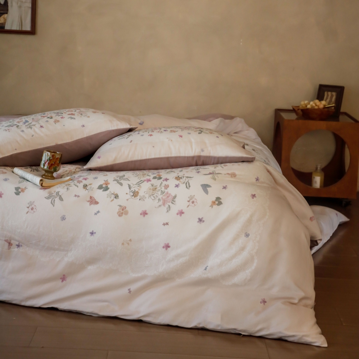 91家纺网 家纺一手货源 找家纺 （总）窝米 2025新款全棉纯棉双层纱大版印花花卉四件套-第二组