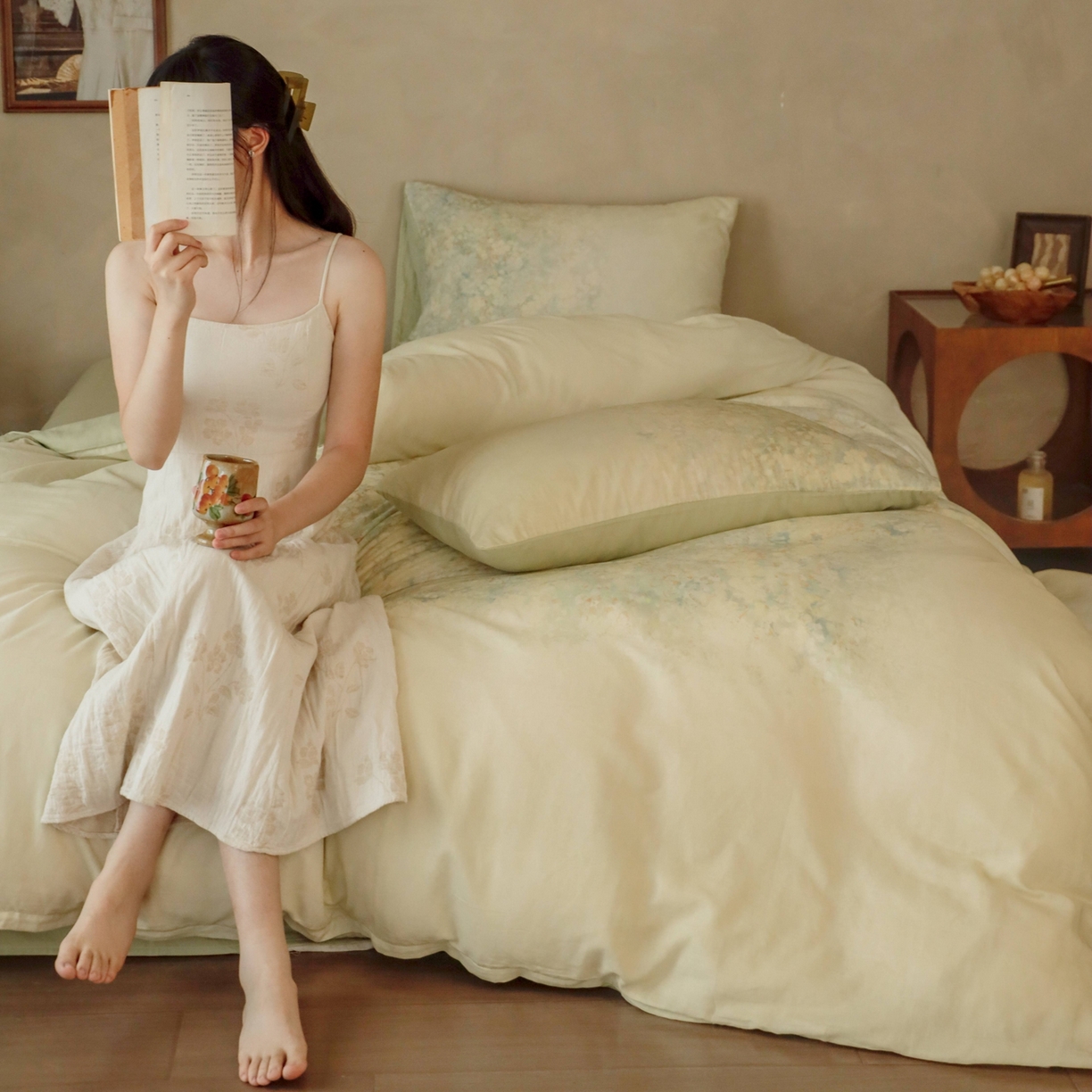 91家纺网 家纺一手货源 找家纺 窝米 2025新款全棉纯棉双层纱大版印花花卉四件套-第二组 绿野香