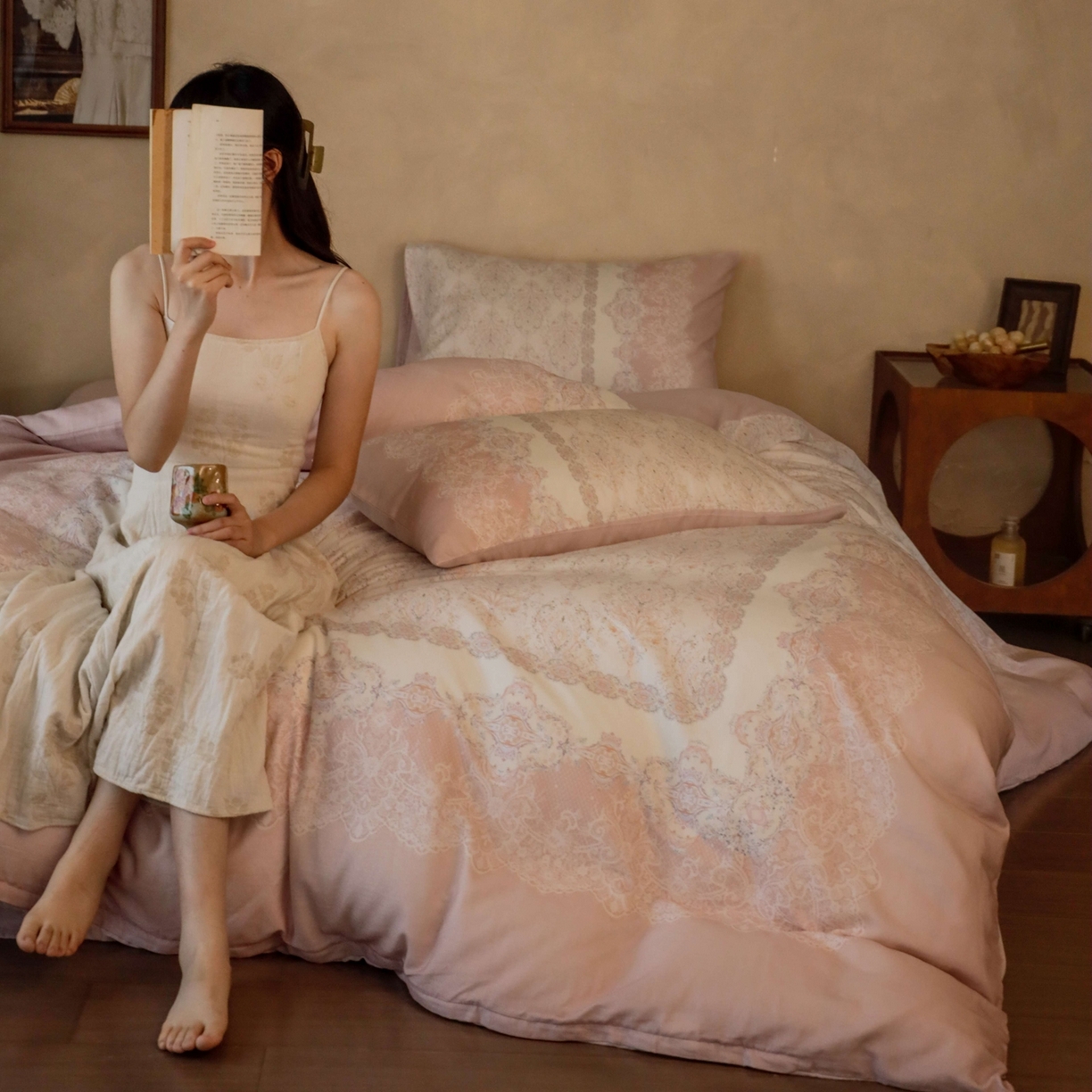 91家纺网 家纺一手货源 找家纺 窝米 2025新款全棉纯棉双层纱大版印花花卉四件套-第二组 云缦