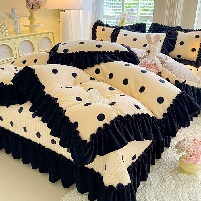 91家纺网 家纺一手货源 找家纺 （总）韩约家纺 2025新款法式大花边印花牛奶绒床盖款四件套