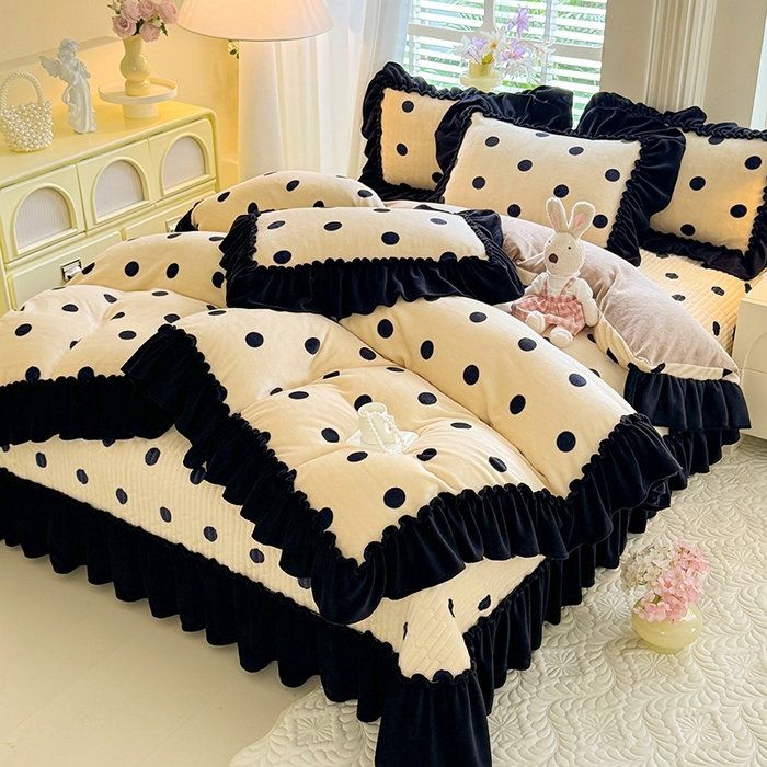 91家纺网 家纺一手货源 找家纺 （总）韩约家纺 2025新款法式大花边印花牛奶绒床盖款四件套