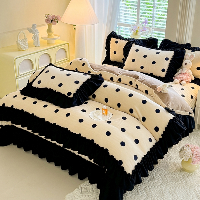 91家纺网 家纺一手货源 找家纺 （总）韩约家纺 2025新款法式大花边印花牛奶绒床盖款四件套