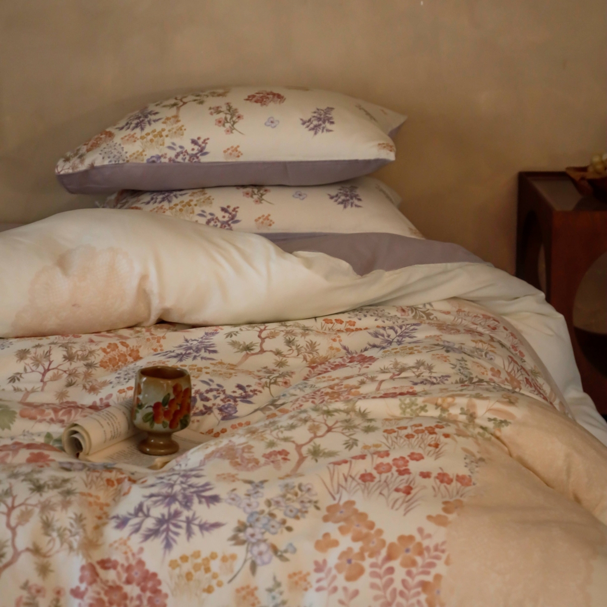 91家纺网 家纺一手货源 找家纺 窝米 2025新款全棉纯棉双层纱大版印花花卉四件套-第二组 弥初