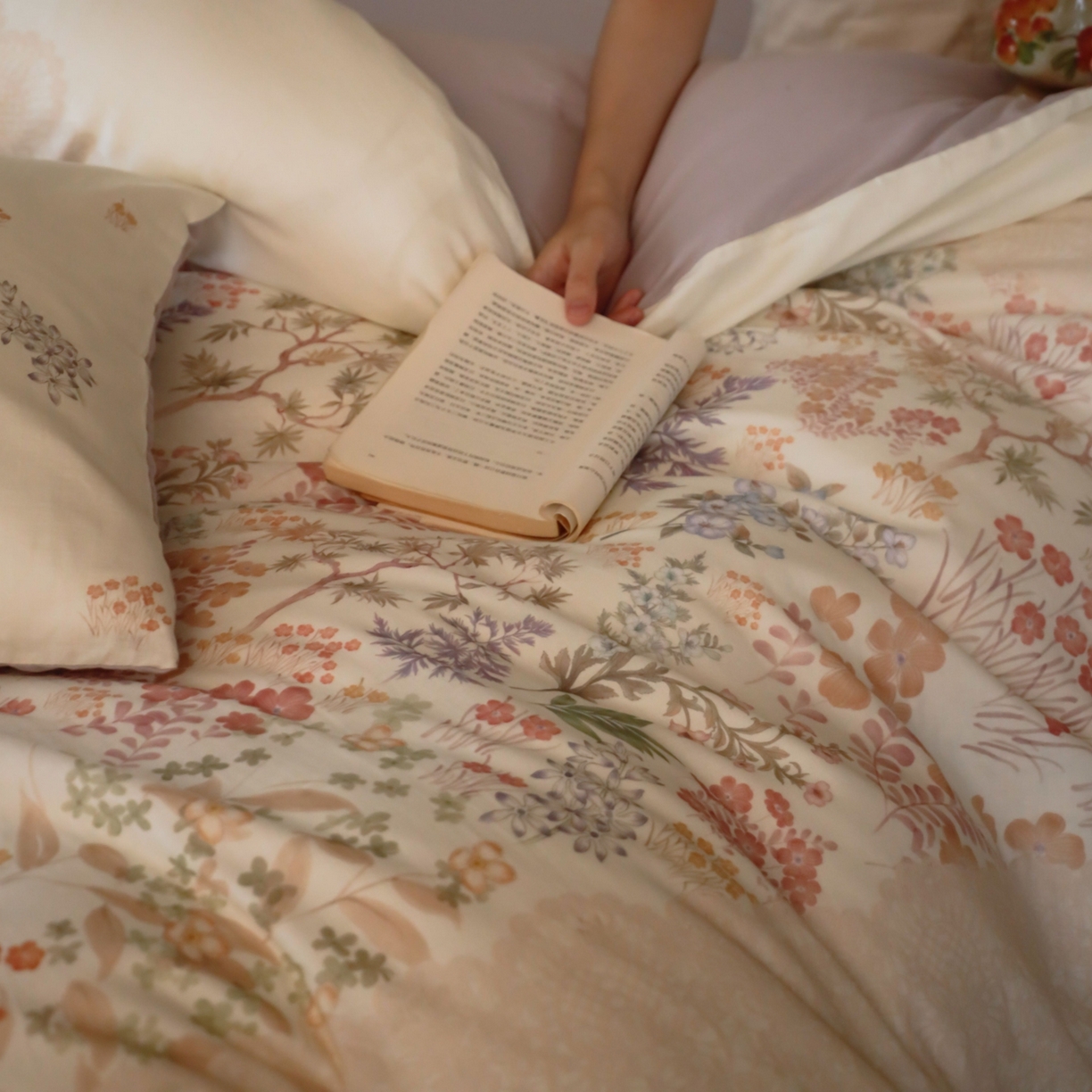 91家纺网 家纺一手货源 找家纺 窝米 2025新款全棉纯棉双层纱大版印花花卉四件套-第二组 弥初