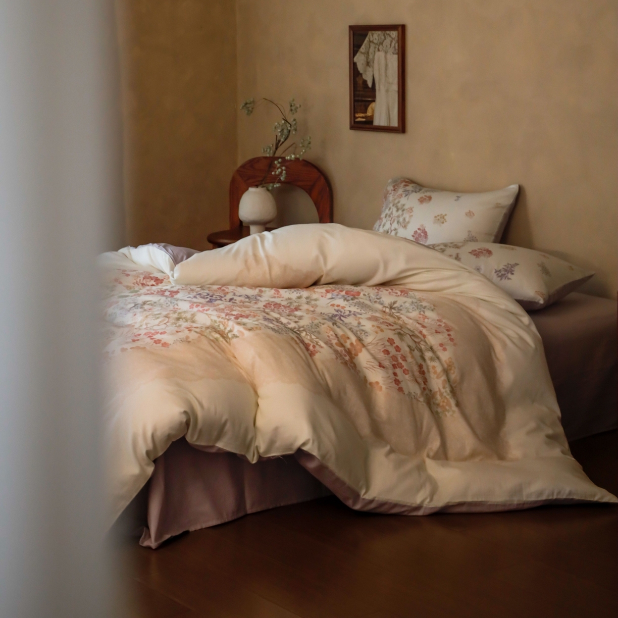 91家纺网 家纺一手货源 找家纺 窝米 2025新款全棉纯棉双层纱大版印花花卉四件套-第二组 弥初