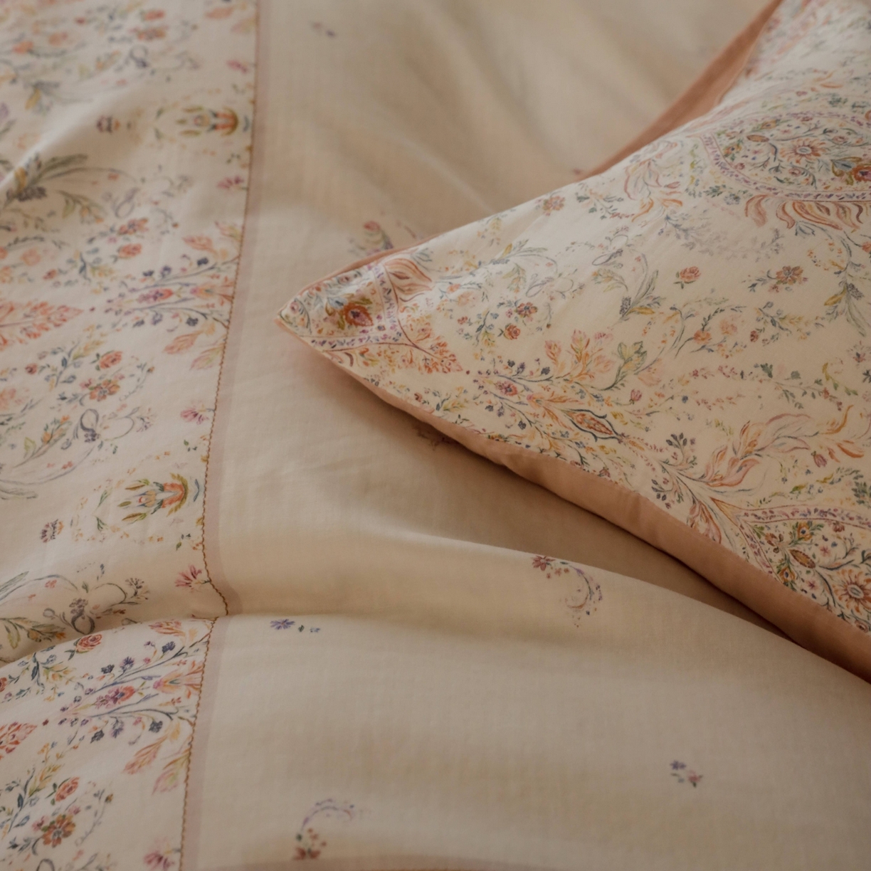 91家纺网 家纺一手货源 找家纺 窝米 2025新款全棉纯棉双层纱大版印花花卉四件套-第二组 瑞优