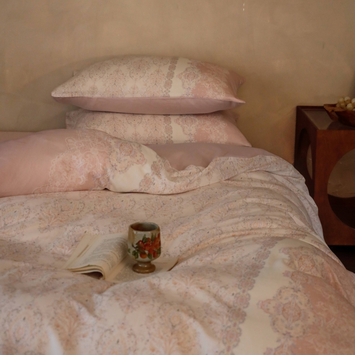 91家纺网 家纺一手货源 找家纺 窝米 2025新款全棉纯棉双层纱大版印花花卉四件套-第二组 云缦