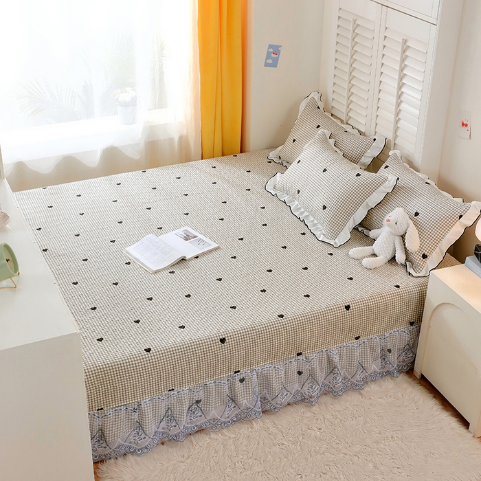 91家纺网 家纺一手货源 找家纺 羽爱 2025全棉印花A类榻榻米床盖爱心格黑