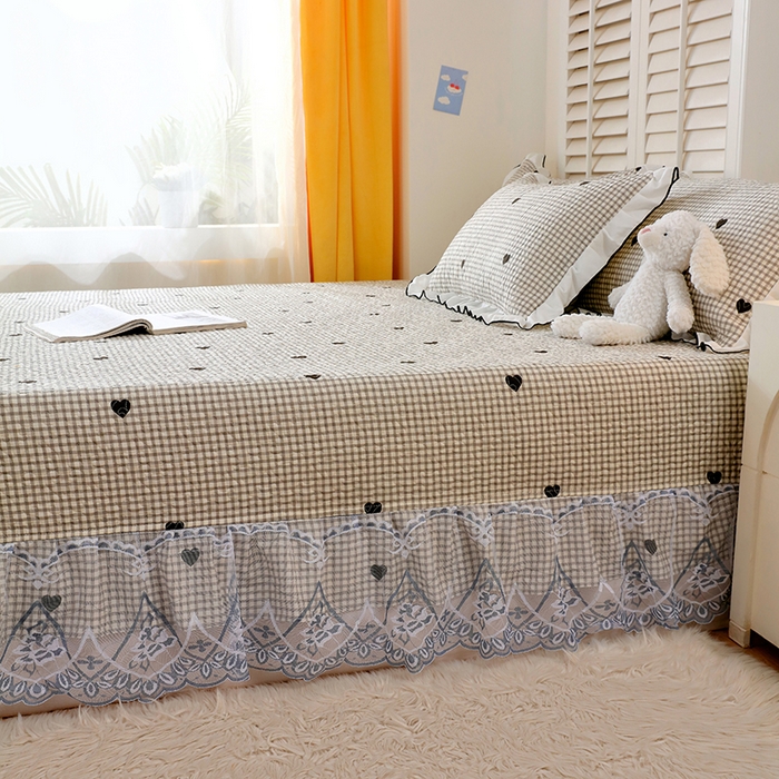 91家纺网 家纺一手货源 找家纺 羽爱 2025全棉印花A类榻榻米床盖爱心格黑