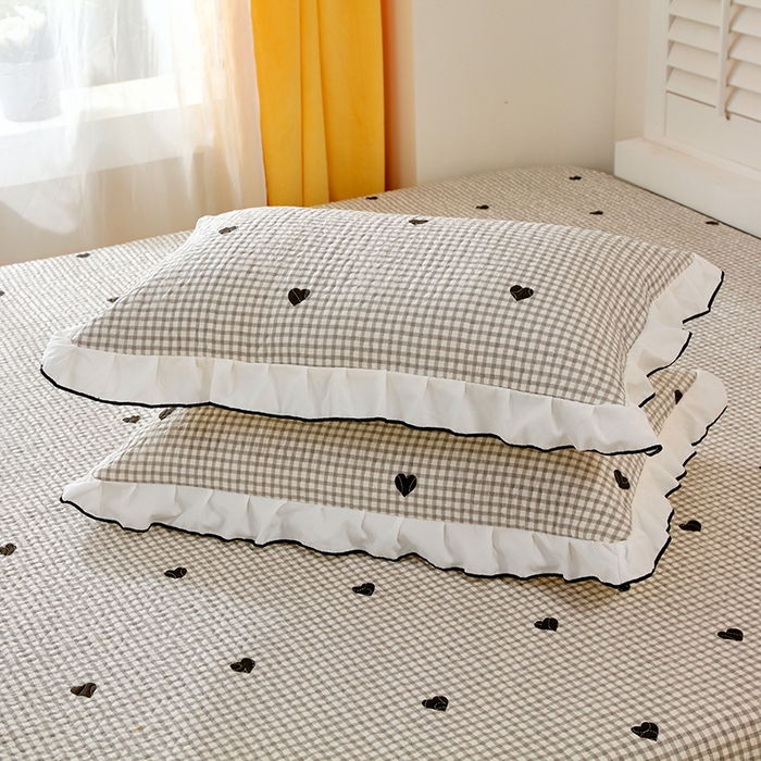 91家纺网 家纺一手货源 找家纺 羽爱 2025全棉印花A类榻榻米床盖爱心格黑