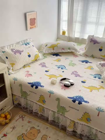 91家纺网 家纺一手货源 找家纺 羽爱 2025全棉印花A类榻榻米床盖百变恐龙