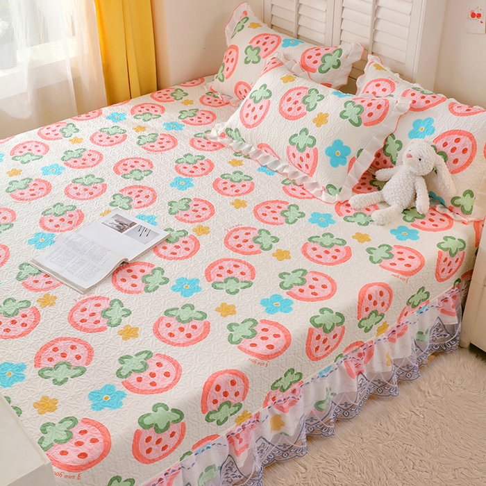 91家纺网 家纺一手货源 找家纺 羽爱 2025全棉印花A类榻榻米床盖草莓心情