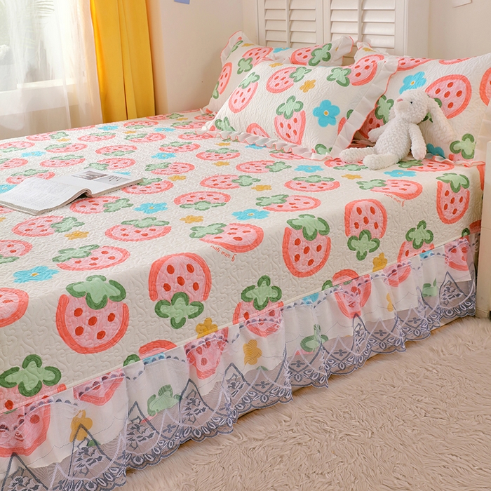 91家纺网 家纺一手货源 找家纺 羽爱 2025全棉印花A类榻榻米床盖草莓心情