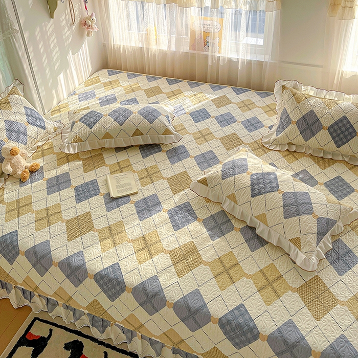 91家纺网 家纺一手货源 找家纺 羽爱 2025全棉印花A类榻榻米床盖格韵