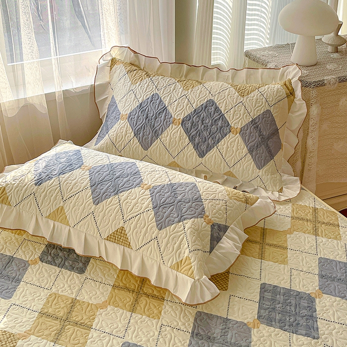 91家纺网 家纺一手货源 找家纺 羽爱 2025全棉印花A类榻榻米床盖格韵