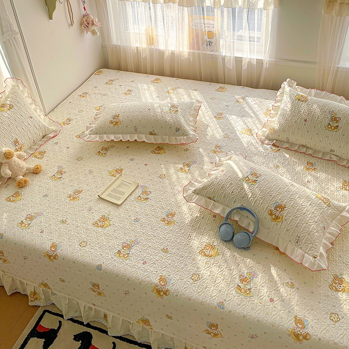 91家纺网 家纺一手货源 找家纺 羽爱 2025全棉印花A类榻榻米床盖快乐熊