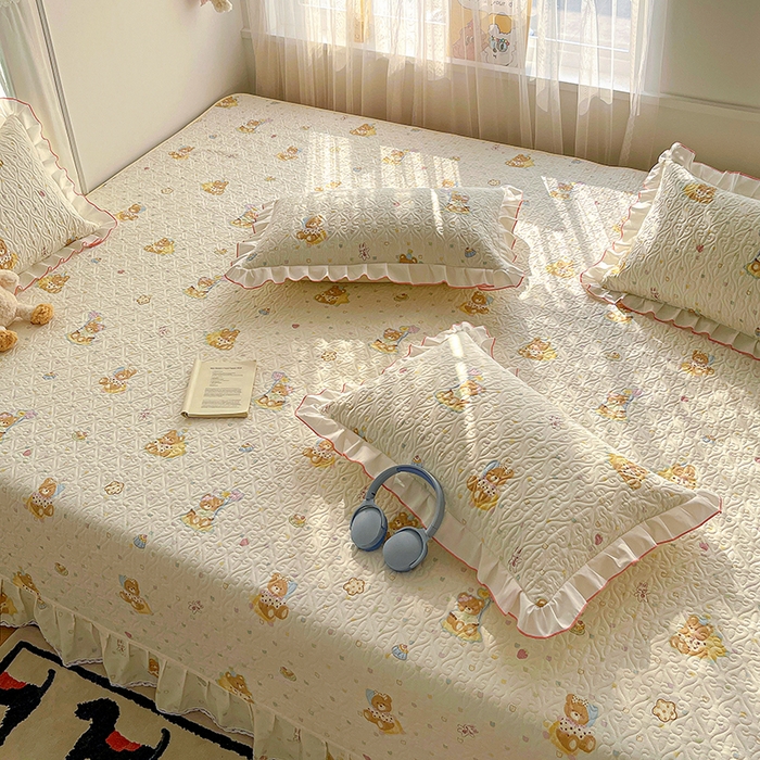 91家纺网 家纺一手货源 找家纺 羽爱 2025全棉印花A类榻榻米床盖快乐熊