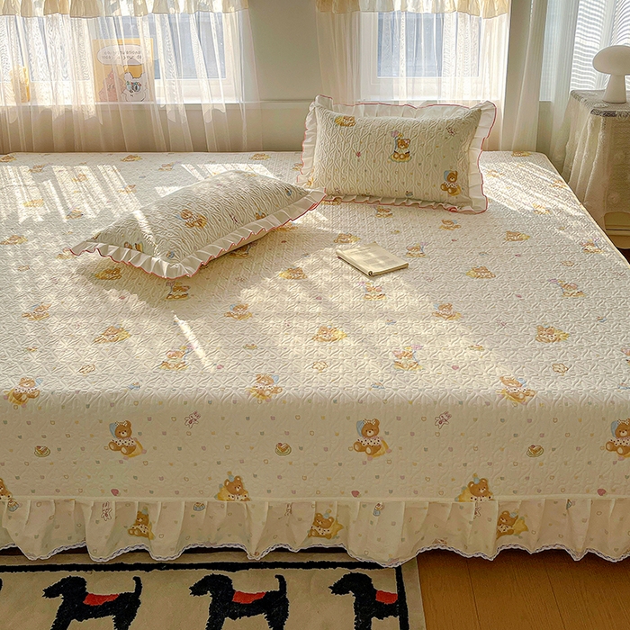 91家纺网 家纺一手货源 找家纺 羽爱 2025全棉印花A类榻榻米床盖快乐熊