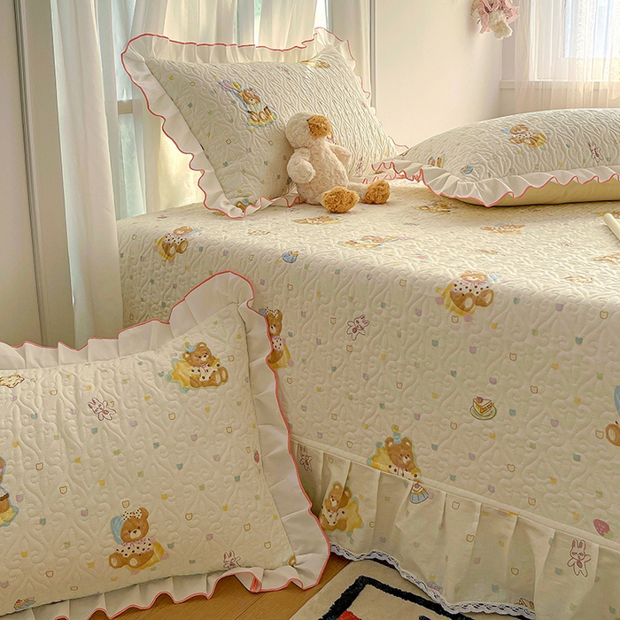 91家纺网 家纺一手货源 找家纺 羽爱 2025全棉印花A类榻榻米床盖快乐熊