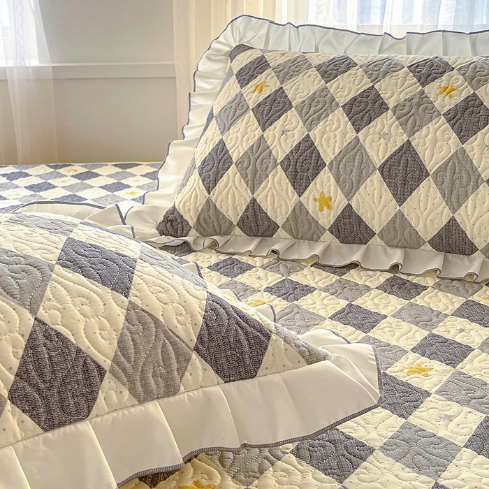 91家纺网 家纺一手货源 找家纺 羽爱 2025全棉印花A类榻榻米床盖菱形世界