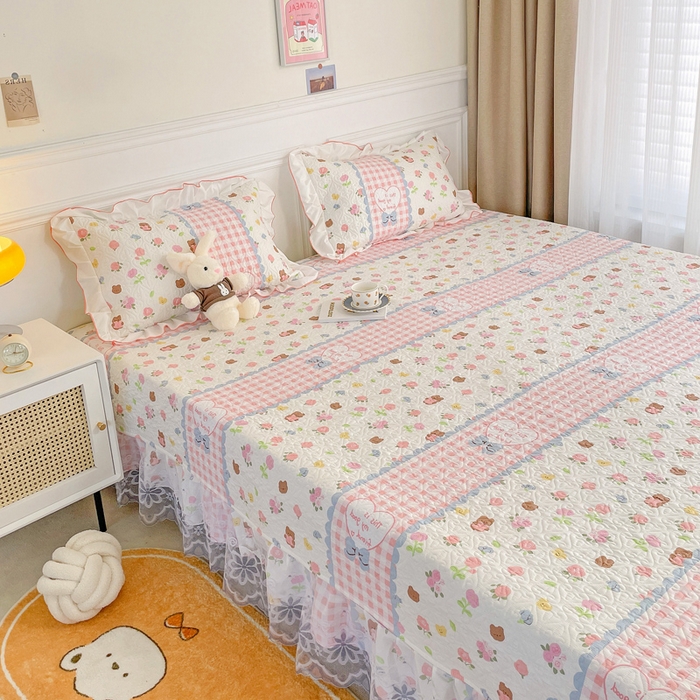 91家纺网 家纺一手货源 找家纺 羽爱 2025全棉印花A类榻榻米床盖情话微甜