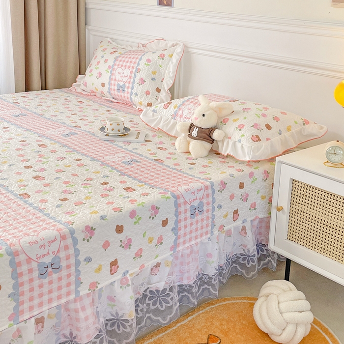 91家纺网 家纺一手货源 找家纺 羽爱 2025全棉印花A类榻榻米床盖情话微甜