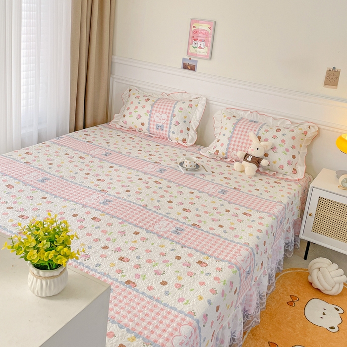 91家纺网 家纺一手货源 找家纺 羽爱 2025全棉印花A类榻榻米床盖情话微甜