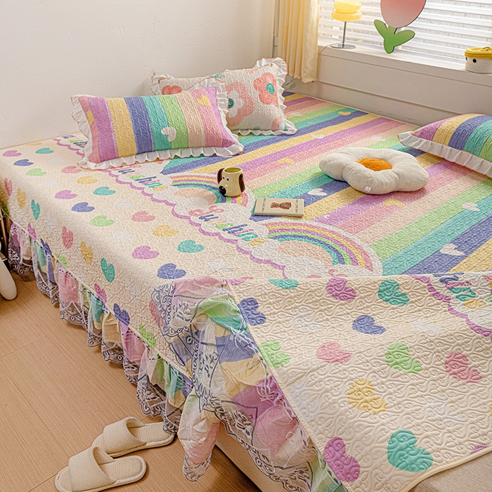 91家纺网 家纺一手货源 找家纺 羽爱 2025全棉印花A类榻榻米床盖小彩虹