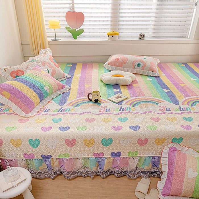 91家纺网 家纺一手货源 找家纺 羽爱 2025全棉印花A类榻榻米床盖小彩虹