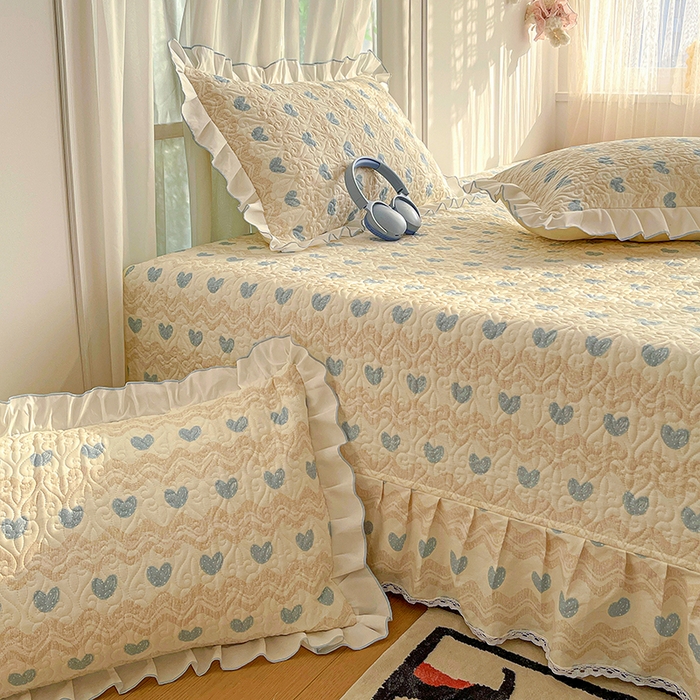 91家纺网 家纺一手货源 找家纺 羽爱 2025全棉印花A类榻榻米床盖心动旋律