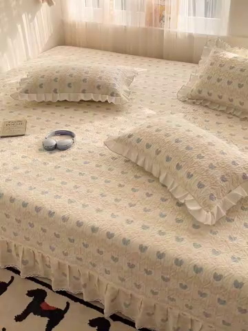 91家纺网 家纺一手货源 找家纺 羽爱 2025全棉印花A类榻榻米床盖心动旋律