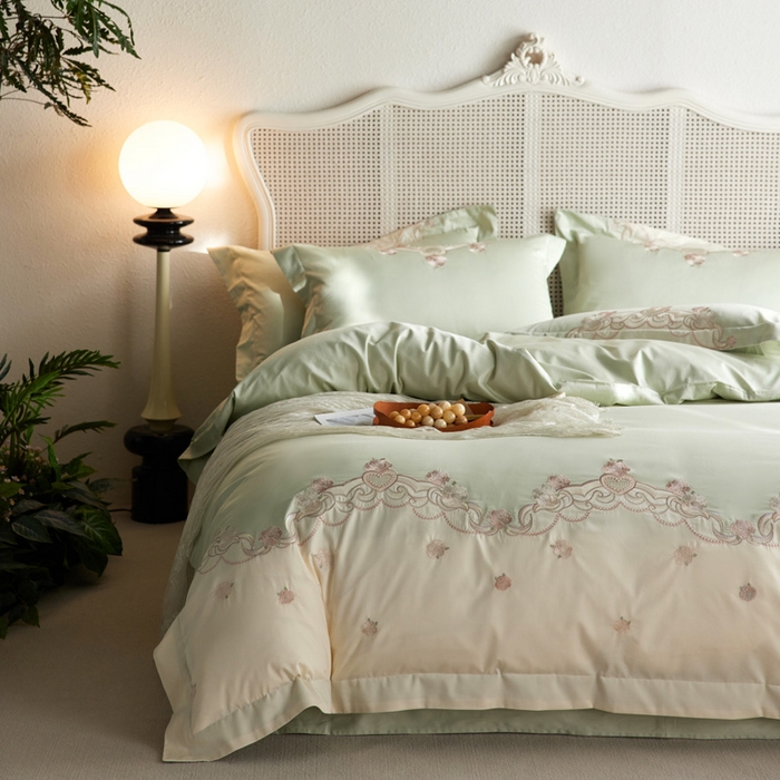 91家纺网 家纺一手货源 找家纺 咏绒家纺工厂店 2025新款100支澳棉长绒棉纯棉CR工艺极简轻奢刺绣四件套-南法玫瑰系列 南法玫瑰-木槿绿