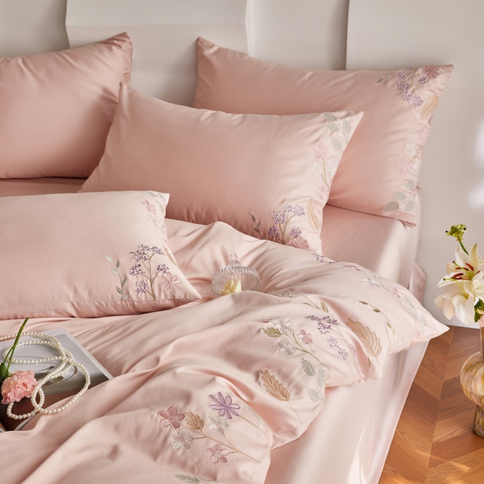 91家纺网 家纺一手货源 找家纺 咏绒家纺工厂店 2025新款100支长绒棉纯棉四件套-花草自春风系列 柏林少女