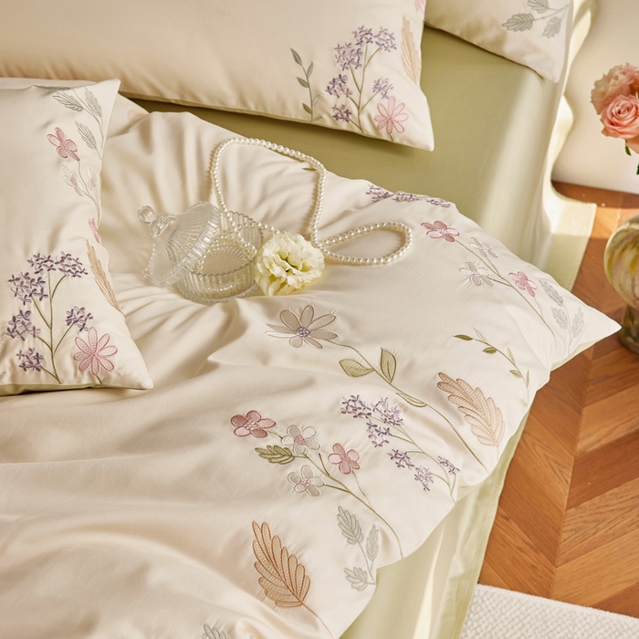 91家纺网 家纺一手货源 找家纺 咏绒家纺工厂店 2025新款100支长绒棉纯棉四件套-花草自春风系列 清水芙蓉