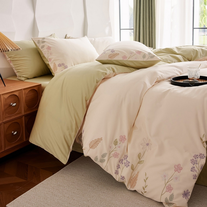 91家纺网 家纺一手货源 找家纺 咏绒家纺工厂店 2025新款100支长绒棉纯棉四件套-花草自春风系列 清水芙蓉