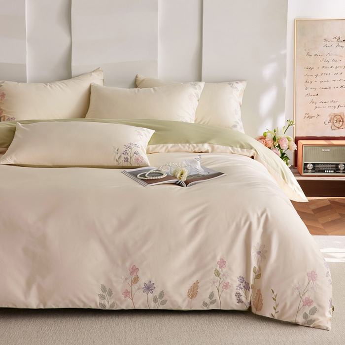 91家纺网 家纺一手货源 找家纺 咏绒家纺工厂店 2025新款100支长绒棉纯棉四件套-花草自春风系列 清水芙蓉