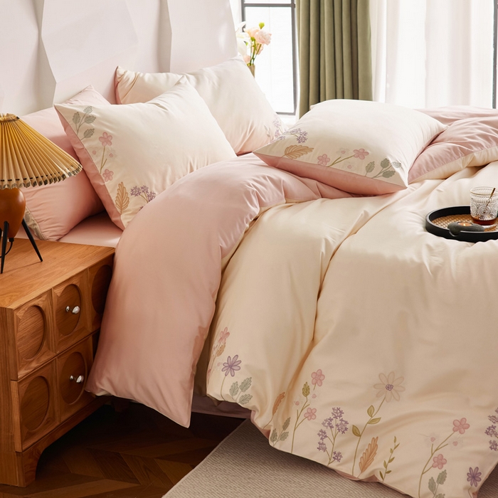 91家纺网 家纺一手货源 找家纺 咏绒家纺工厂店 2025新款100支长绒棉纯棉四件套-花草自春风系列 云朵吐司