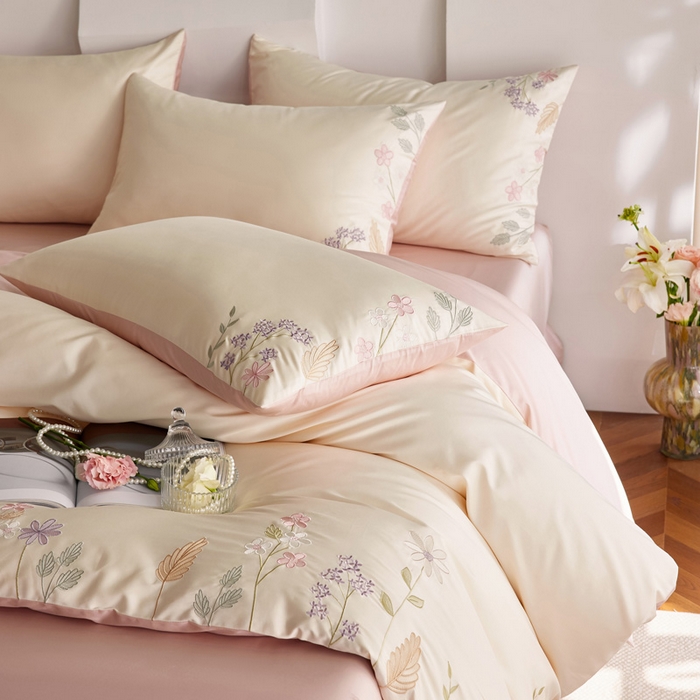 91家纺网 家纺一手货源 找家纺 咏绒家纺工厂店 2025新款100支长绒棉纯棉四件套-花草自春风系列 云朵吐司