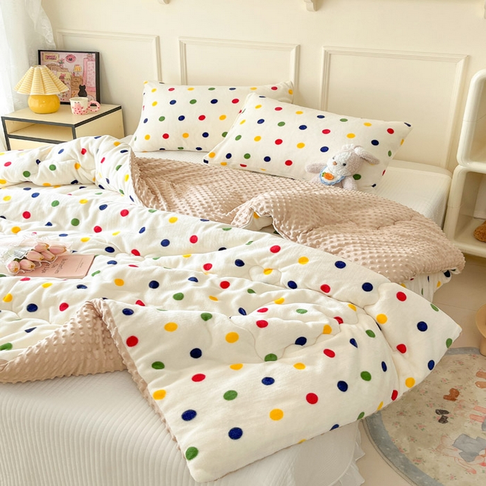 91家纺网 家纺一手货源 找家纺 贝扬思家纺 2025新款卡通牛奶绒豆豆绒抗菌被冬被被子被芯-奶豆 奶豆-彩珍珠