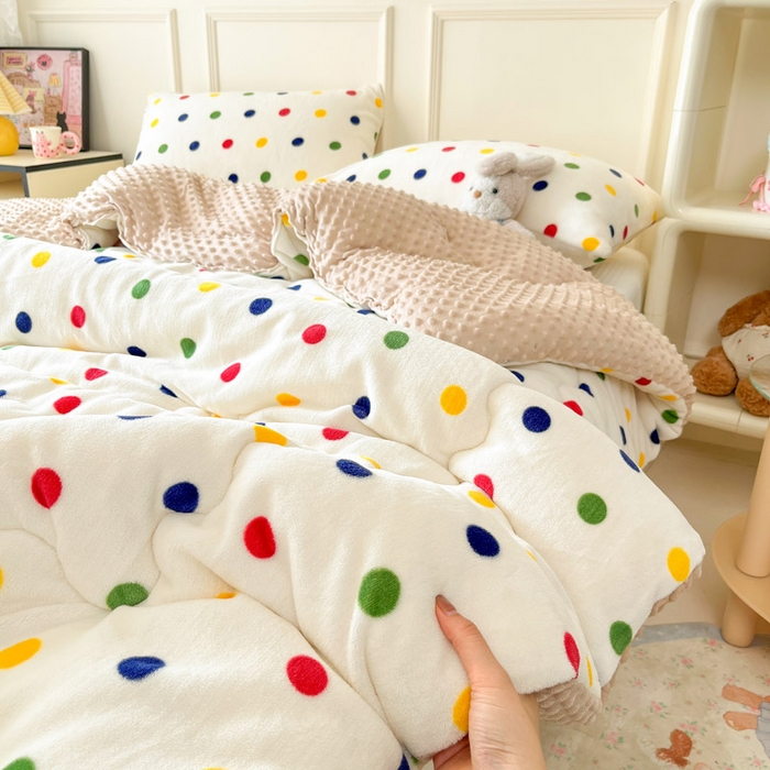91家纺网 家纺一手货源 找家纺 贝扬思家纺 2025新款卡通牛奶绒豆豆绒抗菌被冬被被子被芯-奶豆 奶豆-彩珍珠