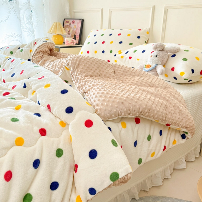 91家纺网 家纺一手货源 找家纺 贝扬思家纺 2025新款卡通牛奶绒豆豆绒抗菌被冬被被子被芯-奶豆 奶豆-彩珍珠