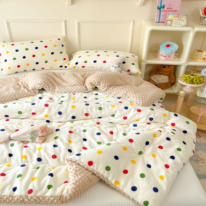 91家纺网 家纺一手货源 找家纺 贝扬思家纺 2025新款卡通牛奶绒豆豆绒抗菌被冬被被子被芯-奶豆 奶豆-彩珍珠