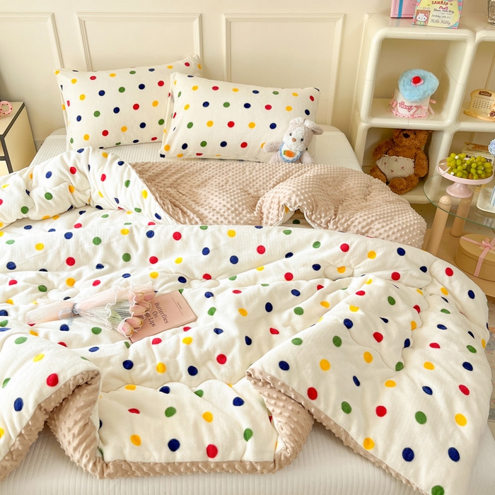 91家纺网 家纺一手货源 找家纺 贝扬思家纺 2025新款卡通牛奶绒豆豆绒抗菌被冬被被子被芯-奶豆 奶豆-彩珍珠